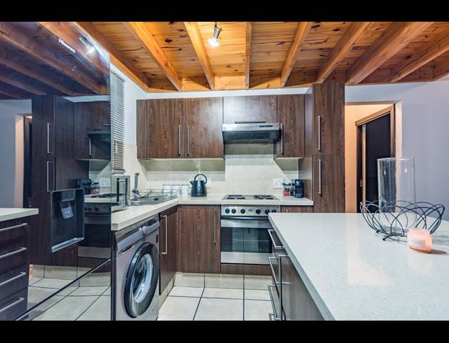 1 BEDROOM APARTMENT FOR SALE IN FOURWAYS